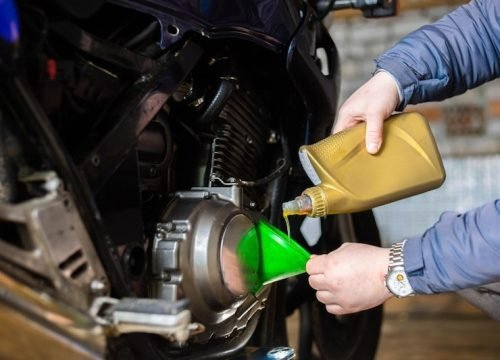 car-oil-change-service-18_573563